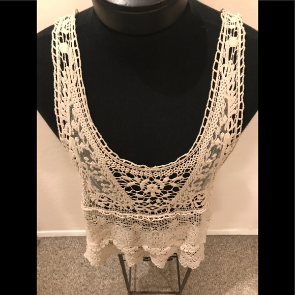 Creme Embroidered PAPER CRANE Sz M Top - Picture 5 of 6